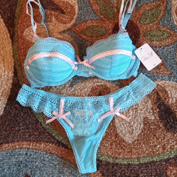 Rene Rofe Lace Blue Bra - Picture 15 of 15